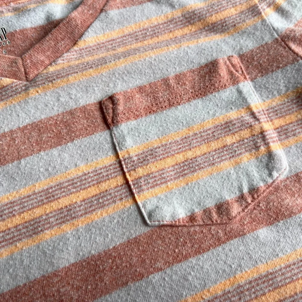 Gap V-neck stripe tee S 6-7